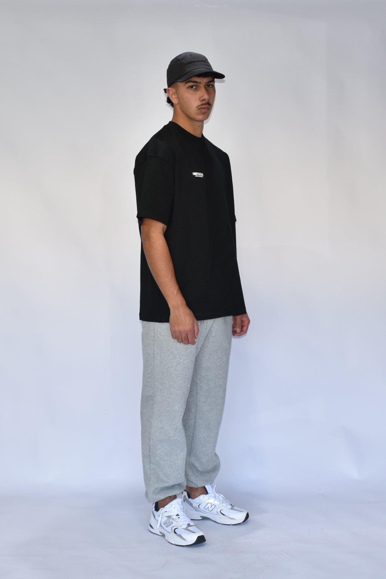 LOGO TEE
