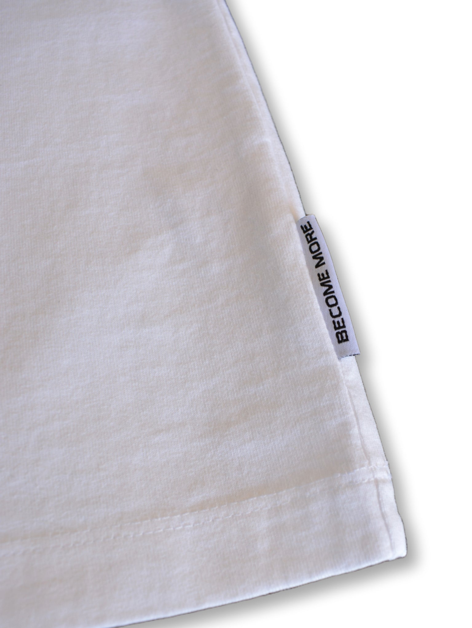 STAPLE TEE
